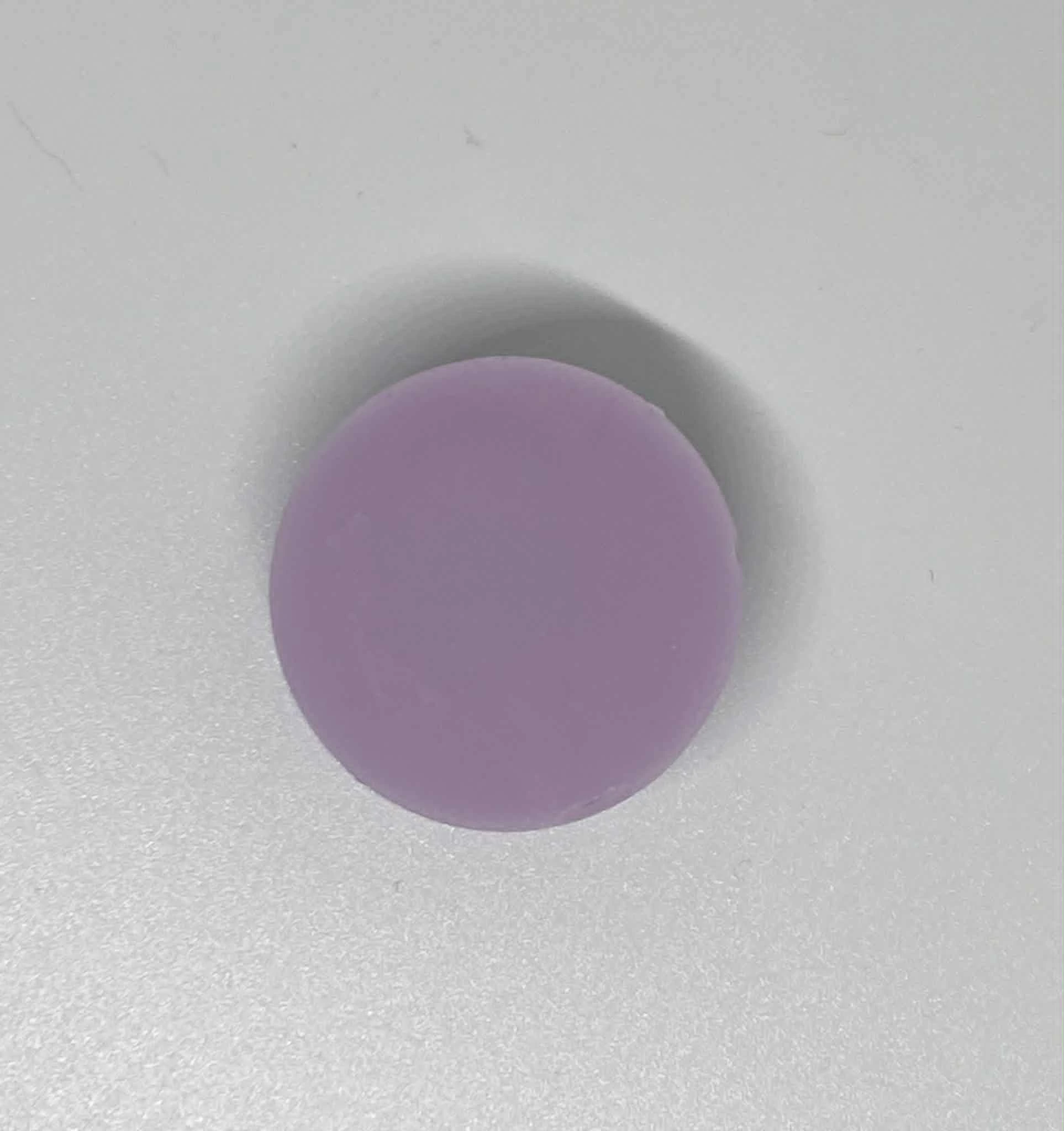 Étiquette du fondant parfumé 'ALIEN' à la cire de soja, inspiré du célèbre parfum. L'illustration est un portrait d'alien, évoquant une fragrance mystérieuse, florale et ambrée